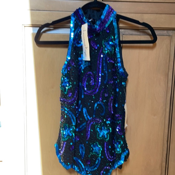 Women’s dressy top - Picture 1 of 3